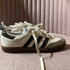 Adidas sambas